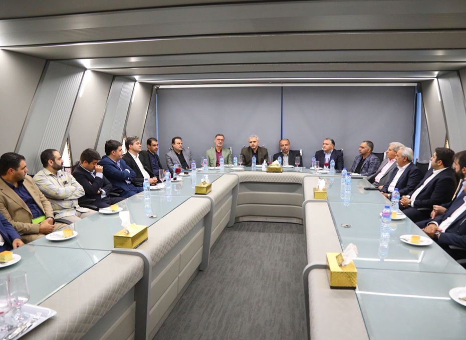 بازدید مدیران ارشداقتصادی استان قزوین ازفعالیت های کانون ایران نوین 