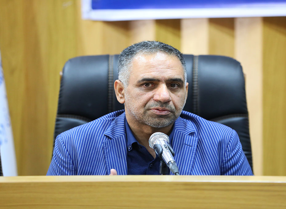 ظهریکشنبه 5شهریور ماه ،،نشست تخصصی وفوق العاده هیات نمایندگان پارلمان بخش خصوصی و فعالان اقتصادی استان قزوین باریاست سازمان امورمالیایتی کشوردرسالن وکیل التجار(طبقه هشتم)اتاق بازرگانی قزوین برگزارشد.عکس کمکی شماره4