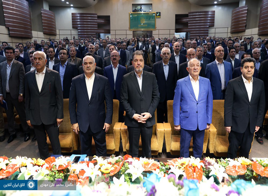 اصراربررفع تعهدات ارزی صادرکنندگان ، به تجارت کشور آسیب می رساندعکس کمکی شماره1