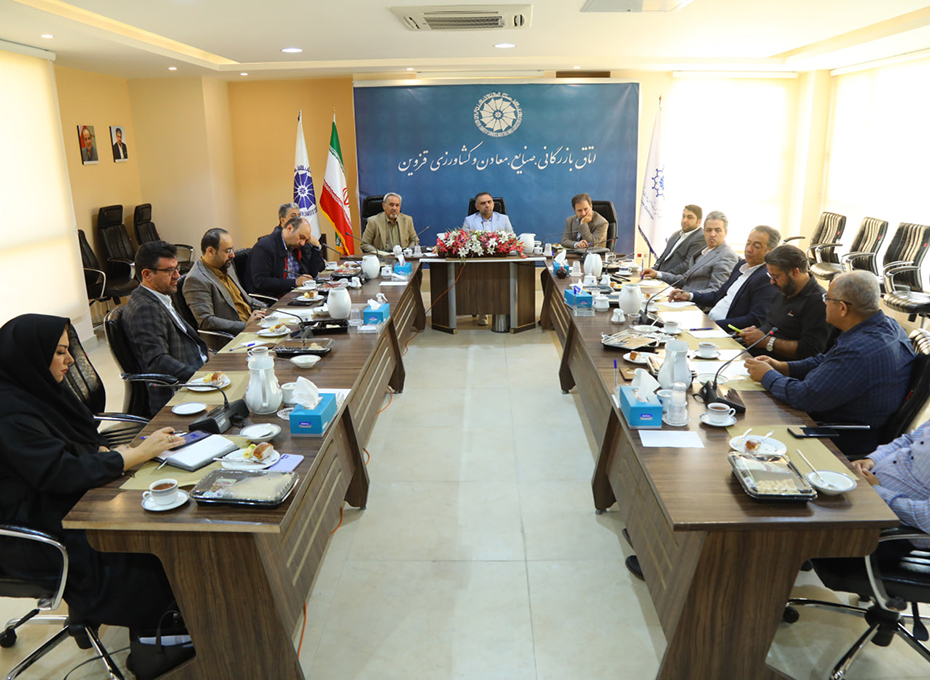 تمامی ظرفیتهای اتاق بازرگانی قزوین وشورای گفت وگوی دولت وبخش خصوصی استان درخدمت رشد و توسعه گردشگری خواهدبودعکس کمکی شماره1