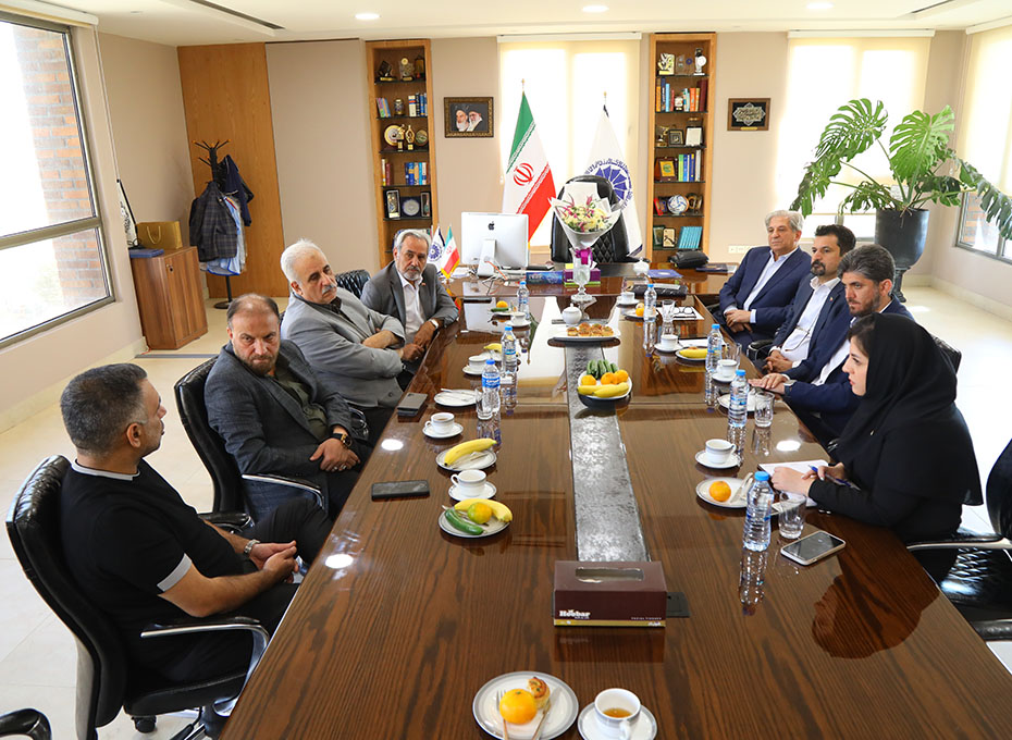 نشست مشترک هیات رئیسه اتاق بازرگانی قزوین وهیات مدیره اتحادیه صادرکنندگان استان