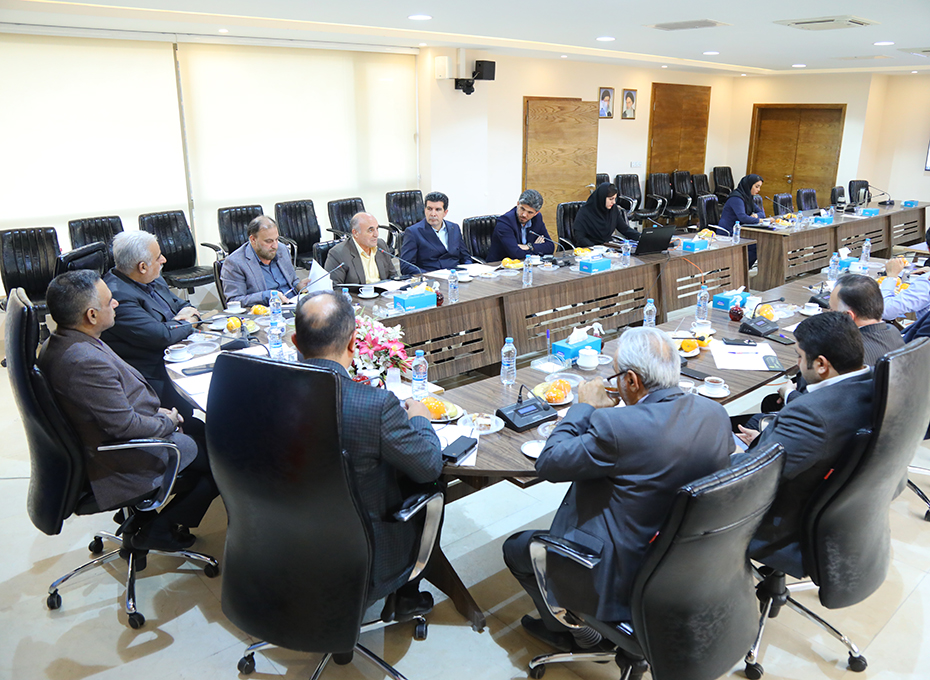 هفتمین جلسه ماهانه هیات نمایندگان دورششم اتاق بازرگانی ،صنایع،معادن وکشاورزی  قزوین ،درسالن سرای بازرگان(طبقه ششم)پارلمان بخش خصوصی استان تشکیل شد.عکس کمکی شماره3