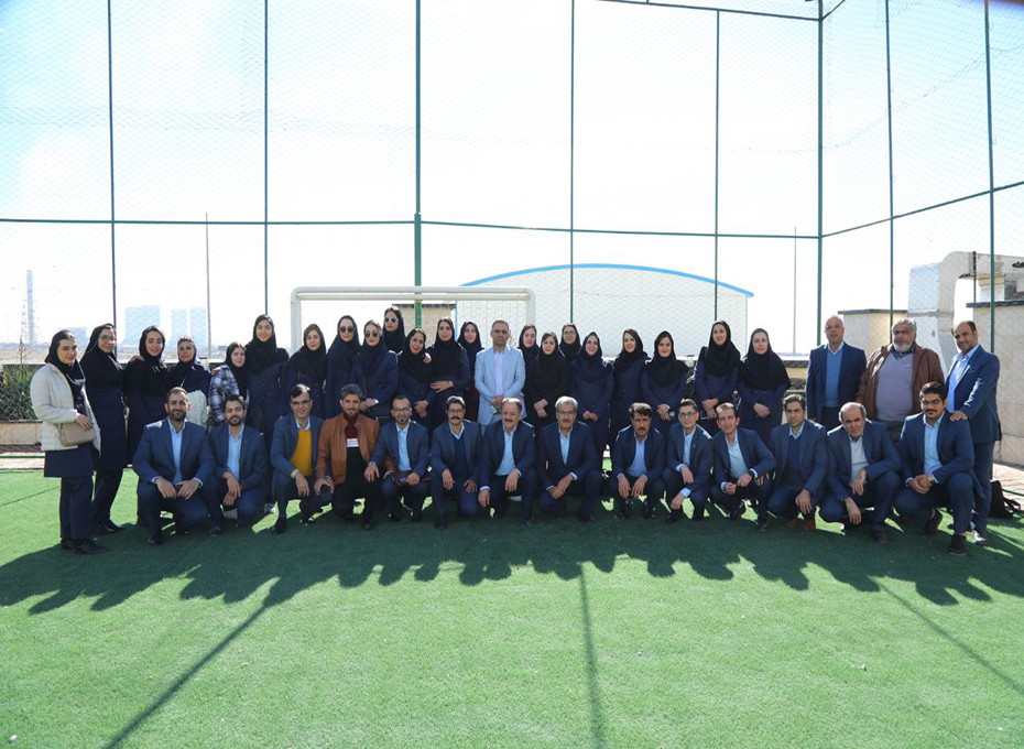 هفتمین نشست ماهانه پرسنل اتاق  قزوین با آقای مهندس عبدیان رئیس  اتاق بازرگانی، صنایع، معادن وکشاورزی قزوین برگزار شد