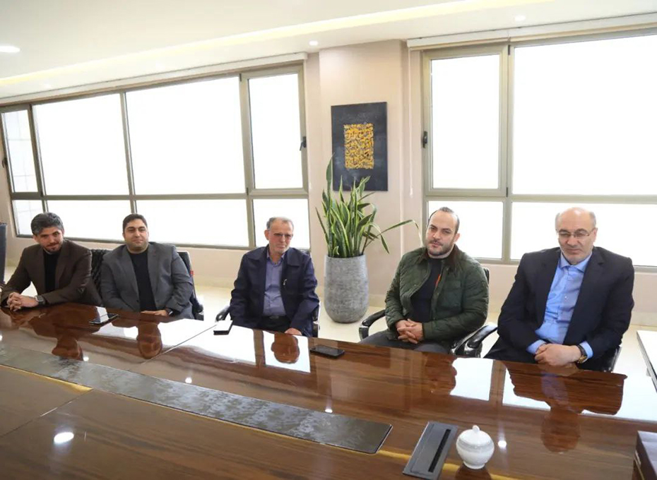 بعداز ظهرروز پنجشنبه نهم آذرماه،اتاق بازرگانی قزوین میزبان دکتر محمد باقر آقا علیخانی دبیر ستادتسهیل و رفع موانع تولید کشور و همراهان بودعکس کمکی شماره1