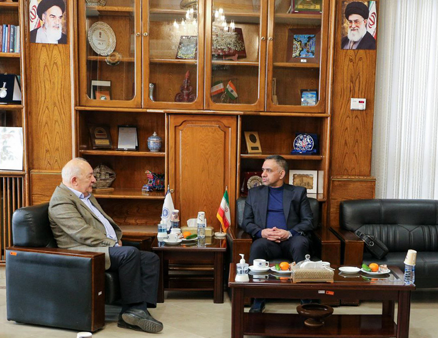 در دیدار روسای اتاق‌های بازرگانی قزوین و خراسان رضوی مطرح شد:* *تاکید بر ضرورت نقش‌آفرینی موثر اتاق‌های استانی در عرصه مطالبه‌گری* 