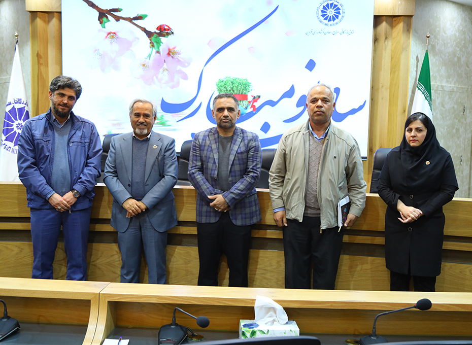 کاراتاق بازرگانی حتی یکروزهم تعطیل بردارنیست وقطعا سال آینده میزان فعالیتهای ما دو برابرمیزان فعلی خواهدبودعکس کمکی شماره3