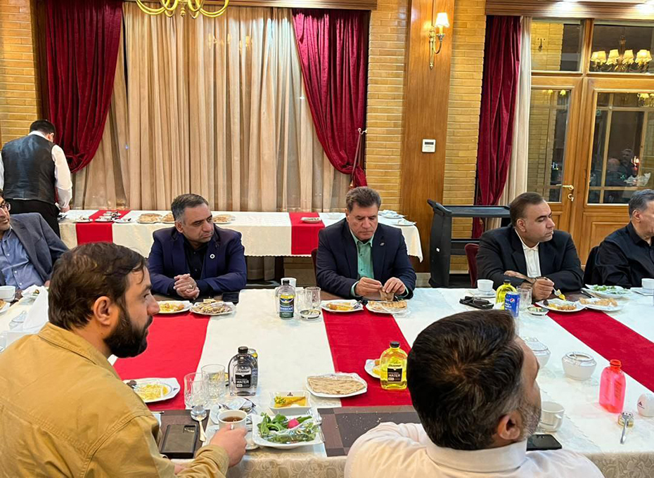 باحضورمهندس عبدیان رئیس اتاق بازرگانی قزوین صورت گرفت؛ نشست سه جانبه مدیران اقتصادی دولت،نمایندگان مجلس و هیات رئیسه اتاق های بازرگانی کشور