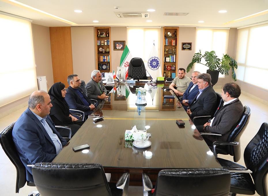 مهندس عبدیان رئیس اتاق بازرگانی قزوین:  برگزاری نمایشگاه توانمندی های صادراتی استان در اقلیم کردستان ،یک حرکت کم  نظیر در توسعه  مبادلات تجاری استان خواهد بود