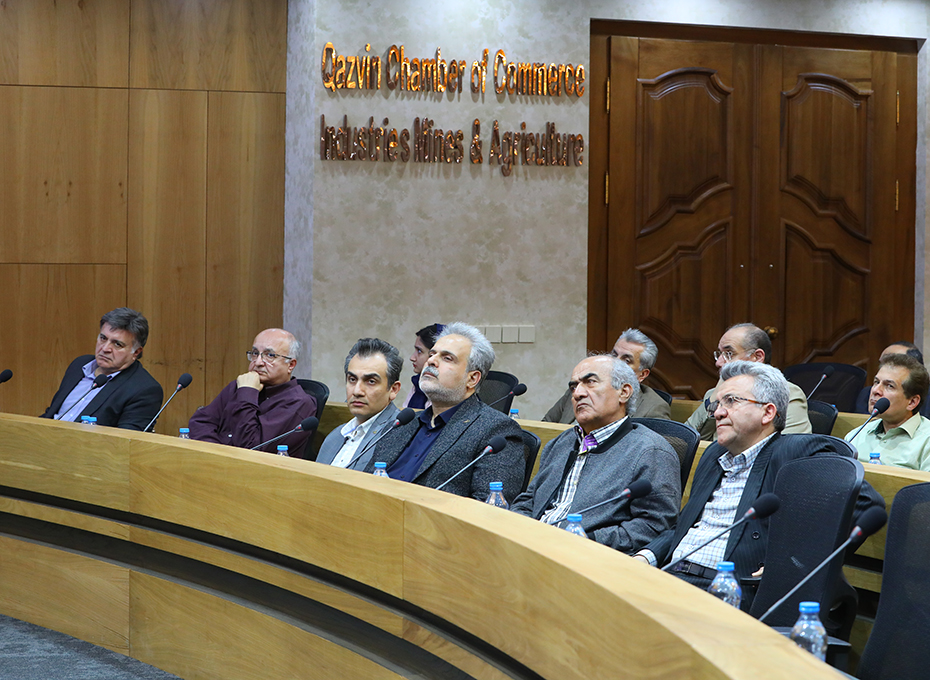 دکترسریع القلم ،استادممتاز روابط بین الملل دانشگاه های کشور: * توسعه اقتصادی ،مهمترین دلیل کانونی حرکت کشور به سمت توسعه پایدار درسطوح جهانی است 
