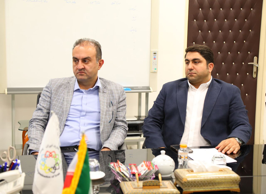 دیدارهیات رئیسه وهیات نمایندگان اتاق بازرگانی قزوین وهیات مدیره اتحادیه صادرکنندگان استان  بارئیس سازمان توسعه تجارت ایران                                           