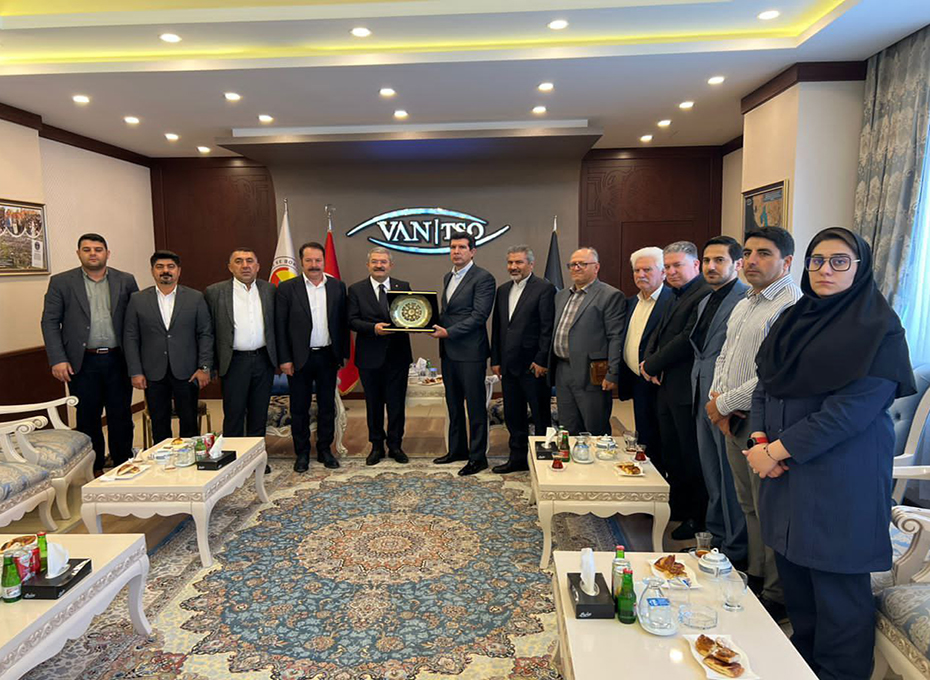 حضور هیات تجار ی استان قزوین دراتاق بازرگانی و صنایع(TSO)شهر وان ترکیه،نخستین برنامه از آخرین روز فعالیت هیات تجاری اعزامی ازاستان قزوین درکشورترکیه بود