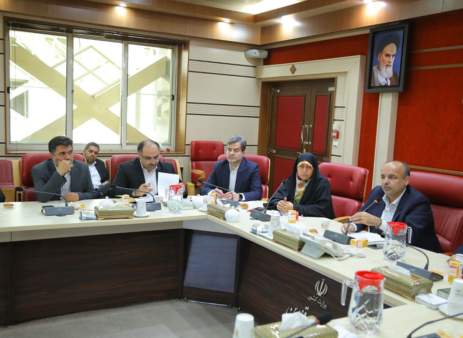 نود وششمین جلسه شورای گفت و گوی دولت و بخش خصوصی استان  قزوین دراستانداری تشکیل شد عکس کمکی شماره4