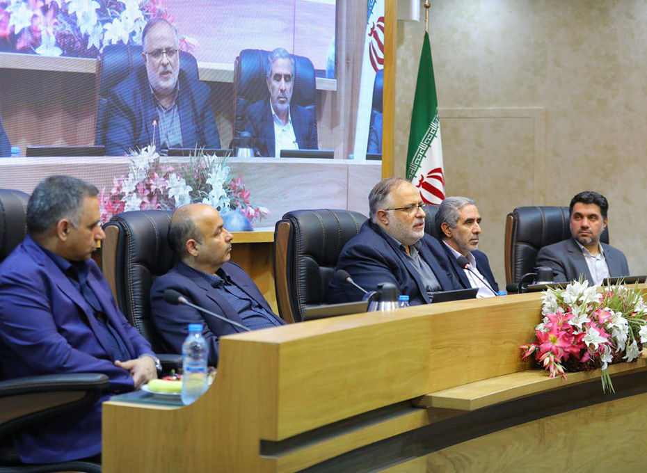 برگزاری دومین نشست فصلی هیات نمایندگان اتاق بازرگانی قزوین بامدیران ارشداجرایی استانعکس کمکی شماره2