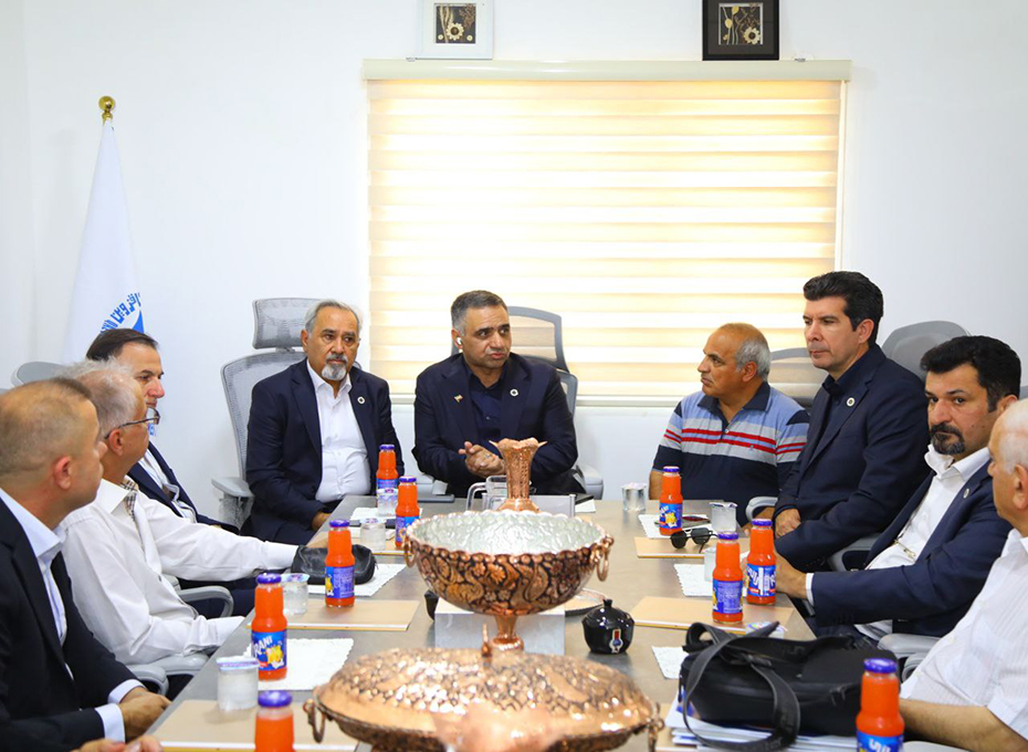 در راستای تسهیل و تقویت ارتباط فعالان اقتصادی استان قزوین و اقلیم کردستان عراق دفتر نمایندگی اتاق بازرگانی،صنایع،معادن وکشاورزی قزوین  در شهراربیل (اقلیم کردستان)گشایش یافتعکس کمکی شماره1
