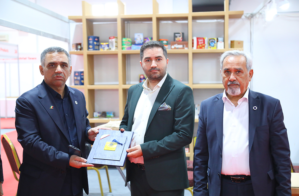گزارش  تصویری ازاختتامیه نخستین نمایشگاه توانمندی های صادراتی استان قزوین دراربیل(4)