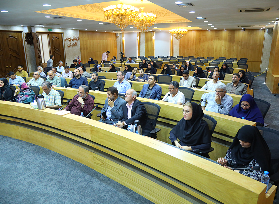 موفقیت سالهای اخیر اتاق بازرگانی قزوین مدیون یک گروه همراه، کاربلد، توانمند و متخصص استعکس کمکی شماره3