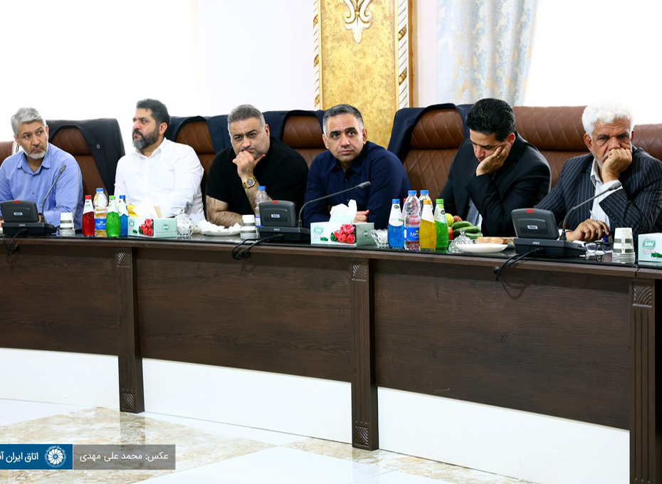 مهندس عبدیان رئیس اتاق بازرگانی قزوین  در نشست شورای روسای اتاق های بازرگانی سراسر کشور : سرمایه‌گذاری روی انرژی‌های تجدیدپذیر را جدی بگیریم