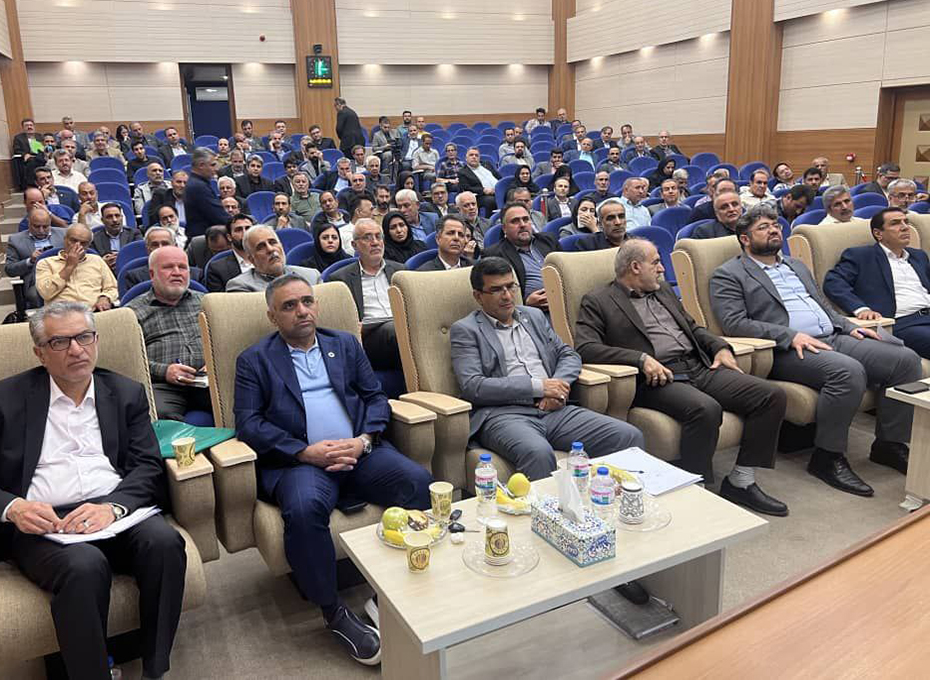 انتقادشدید رئیس اتاق بازرگانی قزوین ازسازمان تامین اجتماعی کشور طرح تطبیق عناوین شغلی دست کردن درجیب کارفرمایان و دزدی آشکاراست