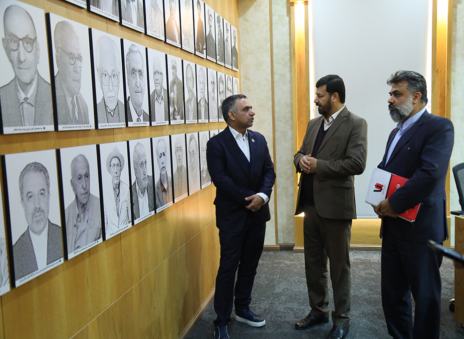 تمام امکانات اتاق بارزگانی دراختیارانجمنها وتشکلهای تخصصی قرارداردعکس کمکی شماره9