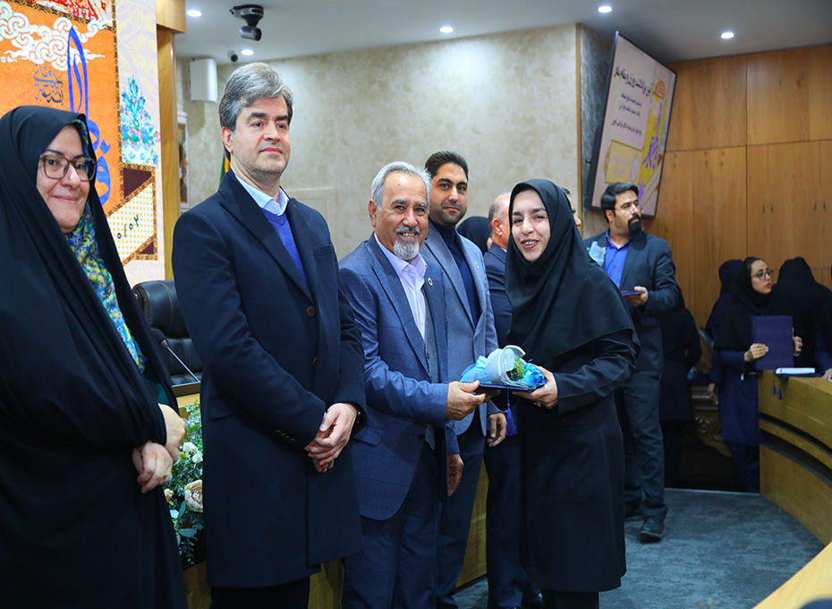برگزاری آیین بزرگداشت روز زن ومقام مادر دراتاق بازرگانی قزوین