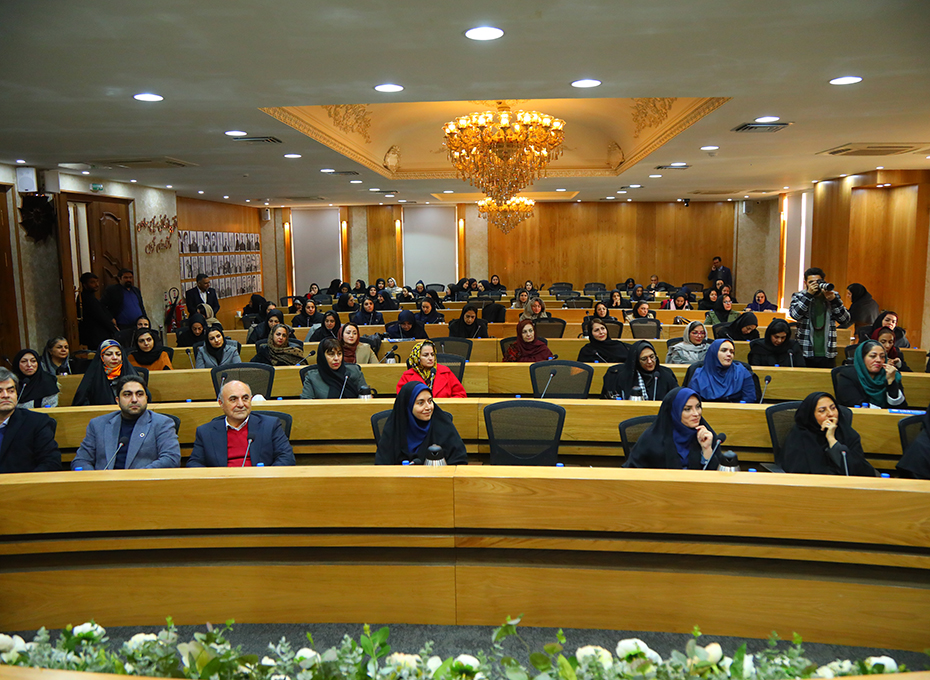 برگزاری آیین بزرگداشت روز زن ومقام مادر دراتاق بازرگانی قزوین