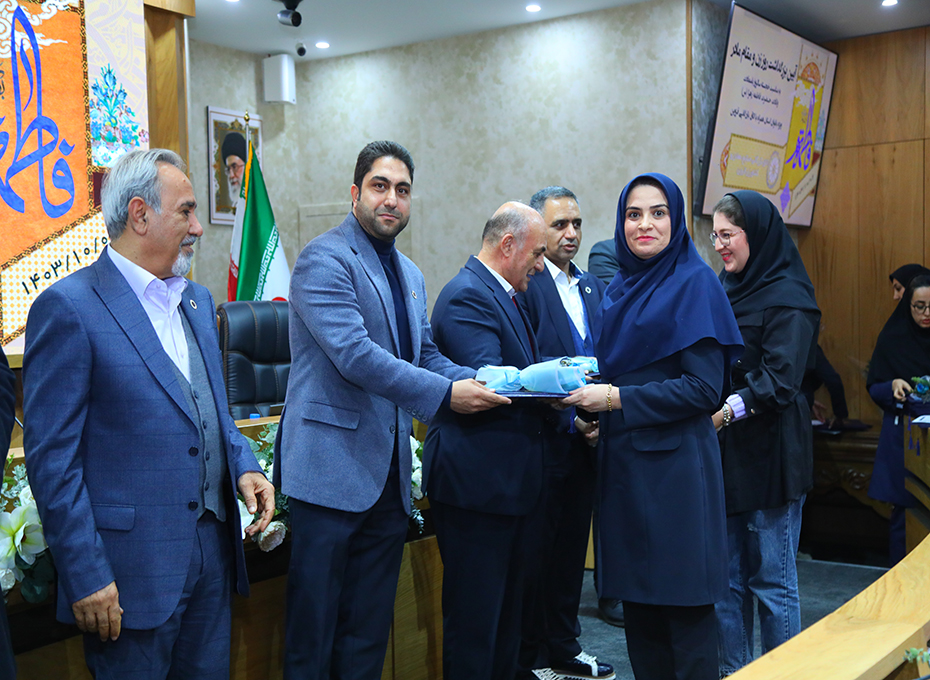  برگزاری آیین بزرگداشت روز زن ومقام مادر دراتاق بازرگانی قزوین