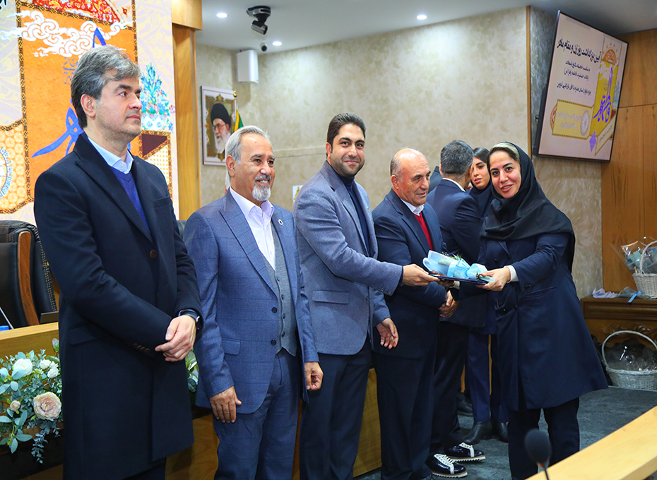  برگزاری آیین بزرگداشت روز زن ومقام مادر دراتاق بازرگانی قزوین