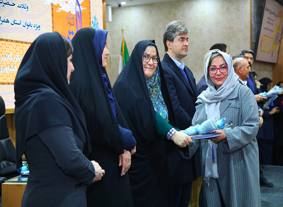  برگزاری آیین بزرگداشت روز زن ومقام مادر دراتاق بازرگانی قزوین