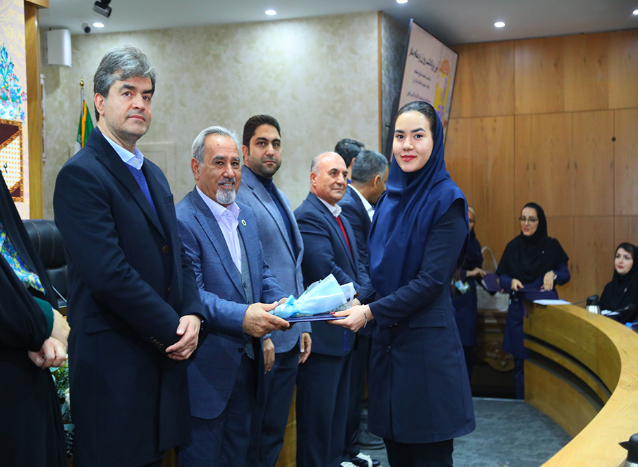گزارش تصویری از آیین بزرگداشت روز زن ومقام مادر در اتاق بازرگانی قزوین(3)