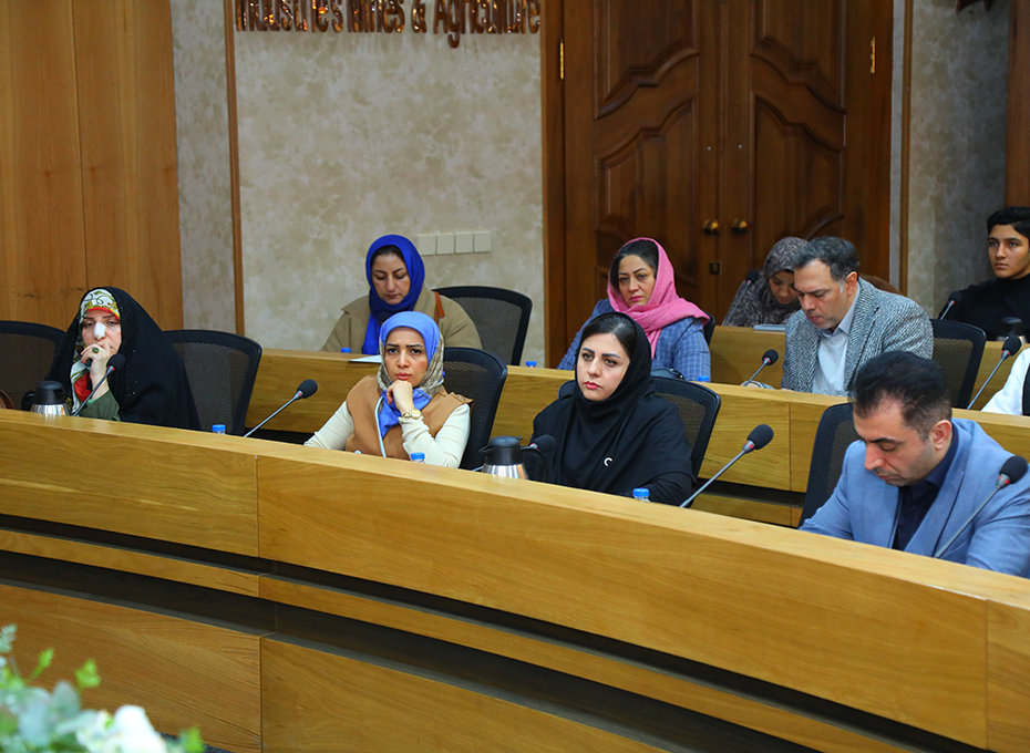 عراق از مهمترین بازارهای صادراتی وهدف برای فعالان اقتصادی استان وایران استعکس کمکی شماره2