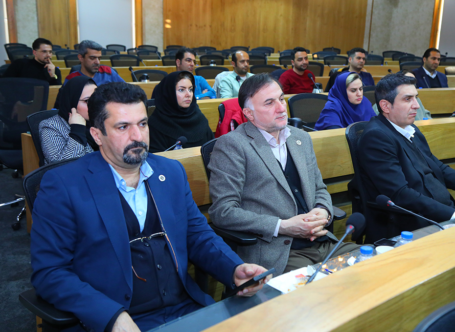 پاکستان و افغانستان می‌توانند بازارهای هدف مناسبی برای فعالان اقتصادی استان قزوین در  حوزه خدمات فنی ومهندسی هستندعکس کمکی شماره7