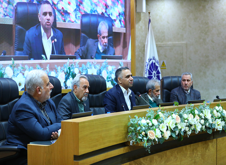 باحضورمدیران استانی وملی صورت گرفت؛ برگزاری جلسه کمیسیون ساختمان با محوریت بررسی مشکلات و پیشنهادهای اجرایی در حوزه صدور خدمات فنی و مهندسی