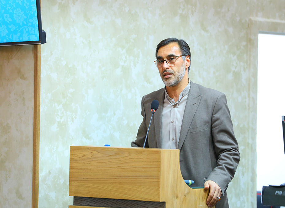 آئین بزرگداشت ولادت باسعادت حضرت امیر المومین  امام علی(ع)روزپدر و روزمرد دراتاق بازرگانی قزوین برگزارشد.عکس کمکی شماره5