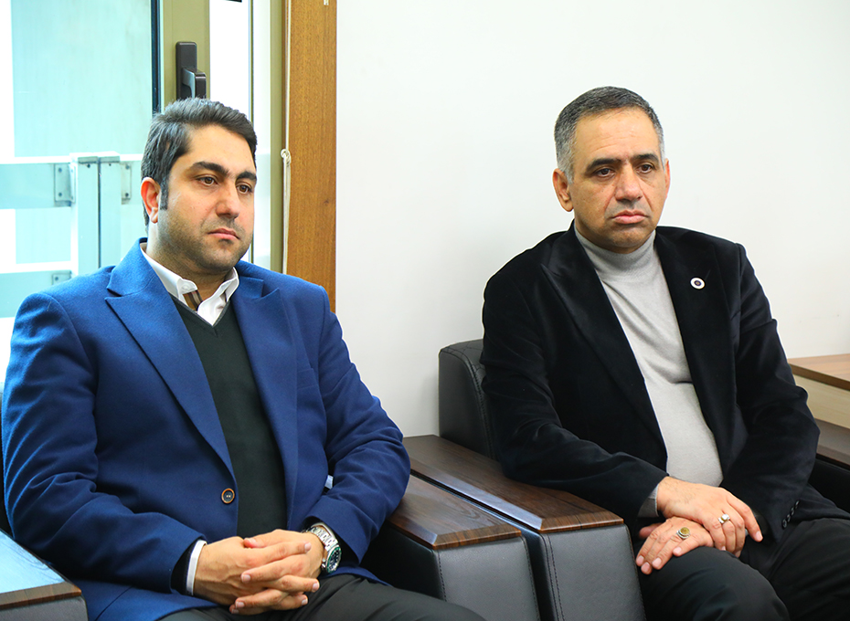 نشست مشترک مهندس عبدیان رئیس اتاق بازرگانی قزوین باخانم دکترفاطمه خمسه مشاوروزیر و مدیر کل دفترهماهنگی اموراستان های وزارت جهادکشاورزی برگزارشد.عکس کمکی شماره3