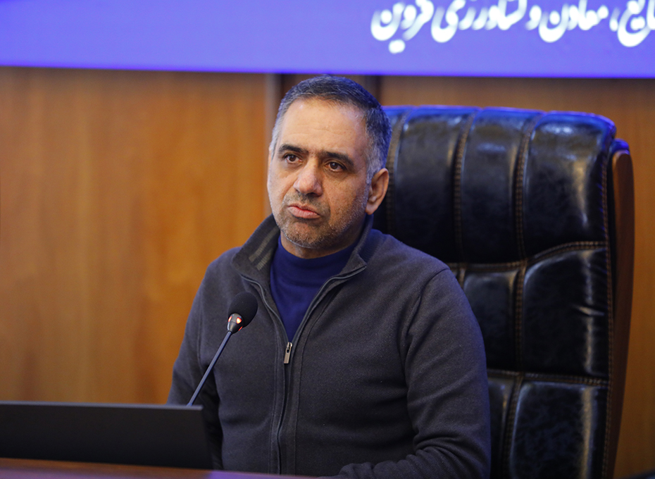 نشست کارکنان اتاق بازرگانی قزوین باآقای مهندس عبدیان رئیس پارلمان بخش خصوصی استان برگزارشد.عکس کمکی شماره1