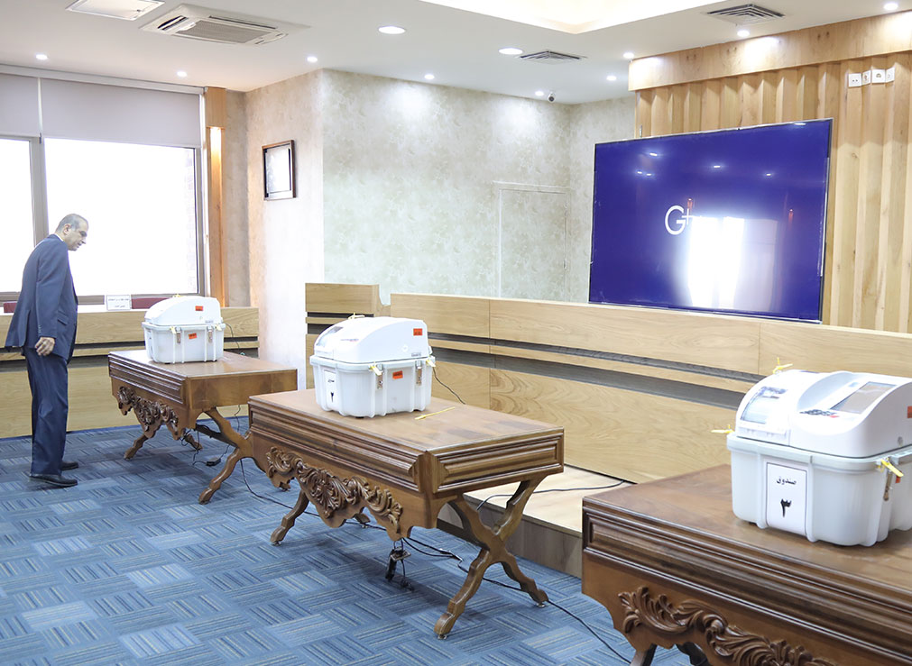 صبح امروز انتخابات داوطلبین عضویت در ششمین دوره هیات نمایندگان اتاق بازرگانی، صنایع، معادن وکشاورزی قزوین آغاز شد.عکس کمکی شماره1