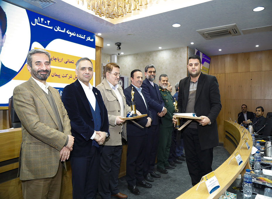 تجلیل از صادرکنندگان برتر استان قزوین در سال 1402