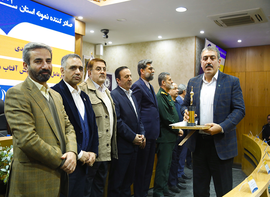 تجلیل از صادرکنندگان برتر استان قزوین در سال 1402