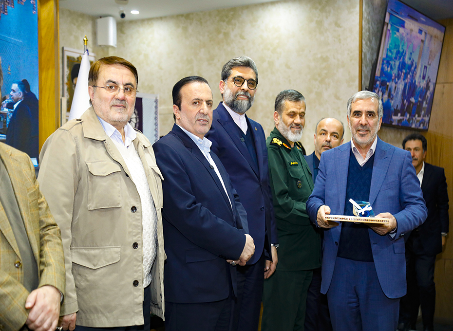 تجلیل از مدیران استانی همراه با اتاق بازرگانی قزوین