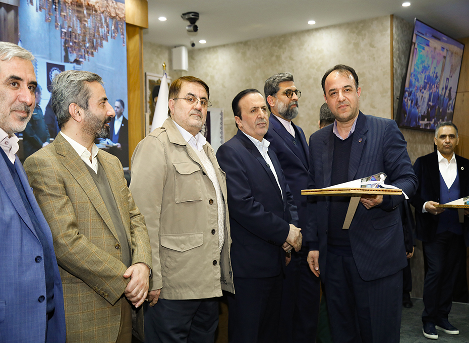 تجلیل از مدیران استانی همراه با اتاق بازرگانی قزوین