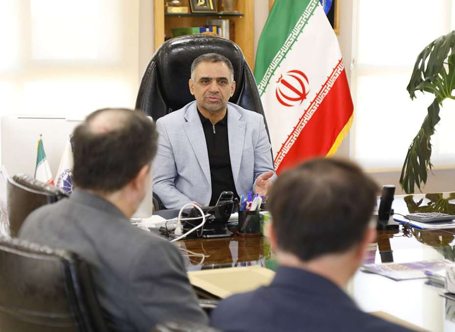 استقبال  اتاق بازرگانی قزوین ازپیشنهادهای ابداعی و مبتکرانه درروند تحقق این شعار سرمایه گذاری برای تولیدعکس کمکی شماره1