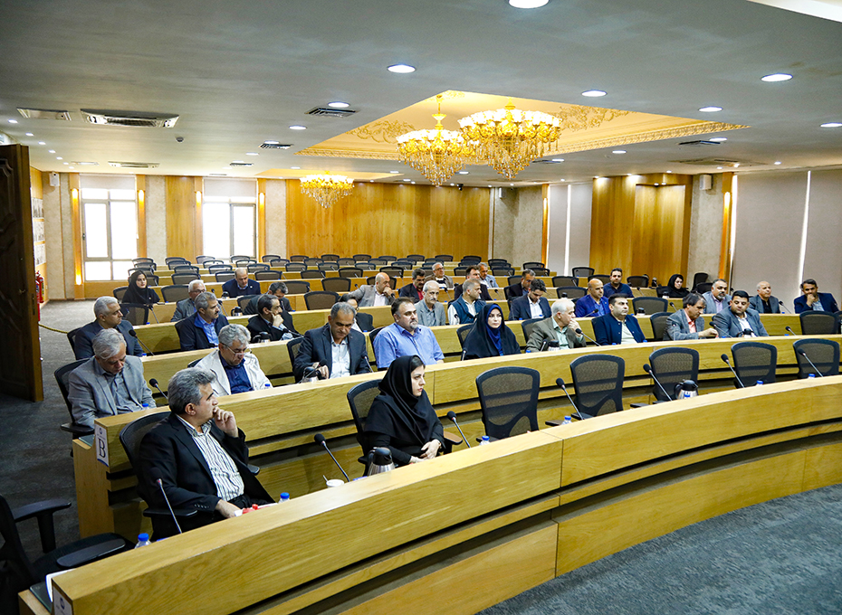 مهندس عبدیان رئیس اتاق بازرگانی قزوین: فعالیت ابتکاری و تمام عیاراتاق قزوین درحمایت ازفعالان بخش خصوصی امسال عملیاتی می شودعکس کمکی شماره6