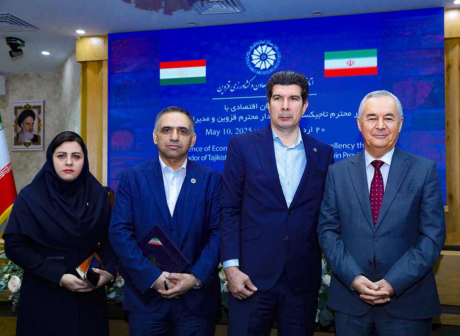 برگزاری نشست فعالان اقتصادی باسفیرتاجیکستان درایران،استاندار قزوین ومدیران اجرایی