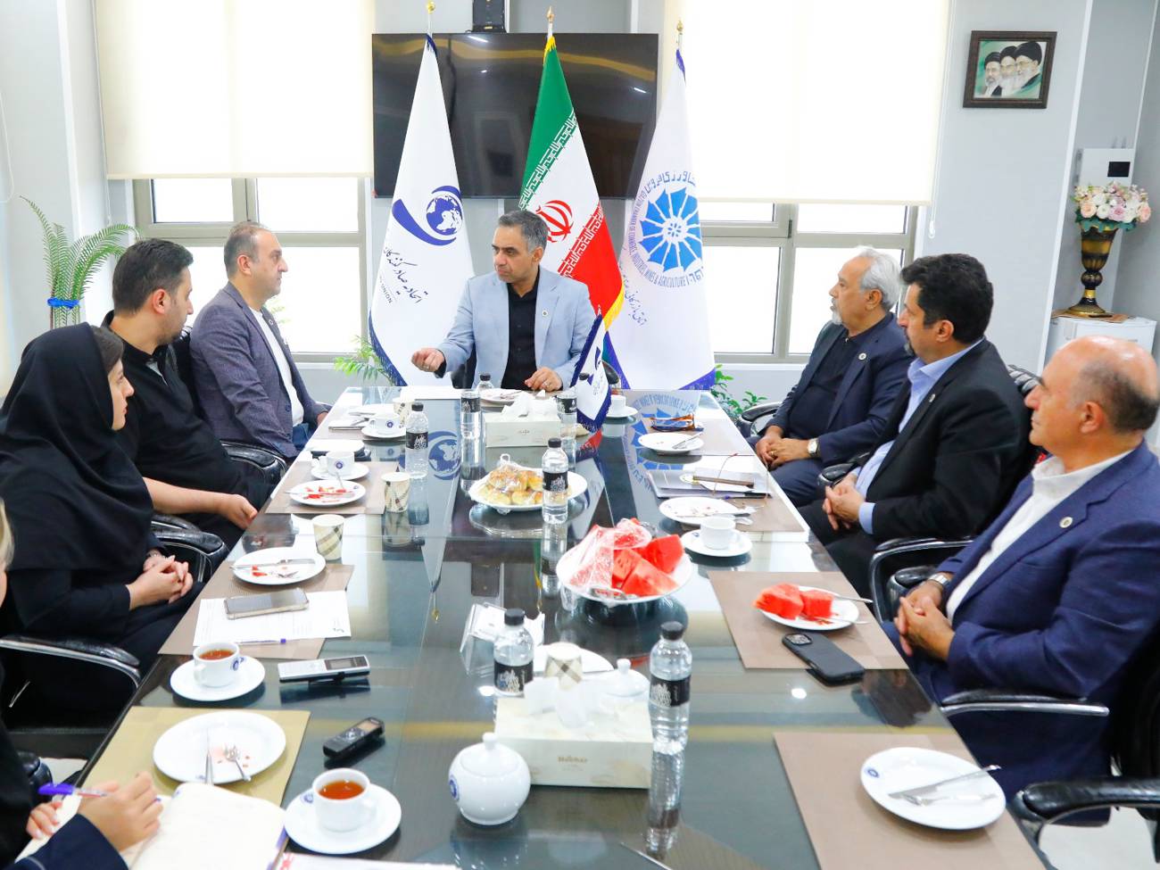 دستاورد  برگزاری  دهمین جلسه هیات مدیره اتحادیه صادرکنندگان استان قزوین: گسترش همکاری‌های تجاری استان قزوین با اقلیم کردستان عراق یک هیات تجاری ازاقلیم کردستان به قزوین می آید
