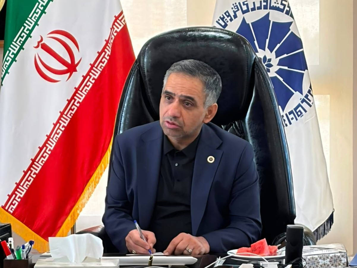 ایجادبندرخشک دراستان به تدبیر رئیس  اتاق بازرگانی قزوین عکس کمکی شماره2