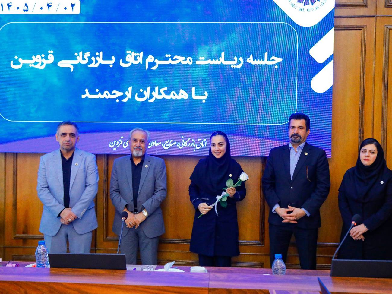  افزایش مشارکت اعضا، نشانگر اطمینان آنان  به جایگاه اصولی و حقیقی اتاق بازرگانی قزوین درتصمیم سازی های مهم اقتصادی ودفاع ازمطالبات بخش خصوصی استعکس کمکی شماره8