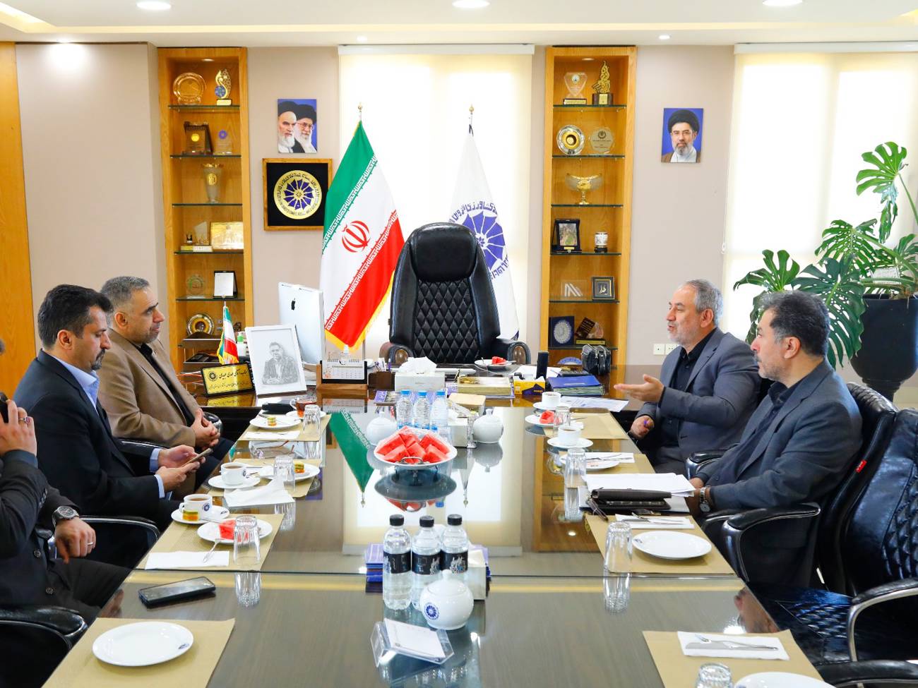 طی دیدارمدیران ارشد اقتصادی استان صورت گرفت؛