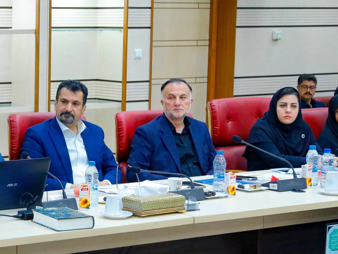 تصویب چهارمصوبه پیشنهادی مالیاتی و گمرکی  درجلسه امروز شورای گفت وگوی دولت وبخش خصوصی استانعکس کمکی شماره5