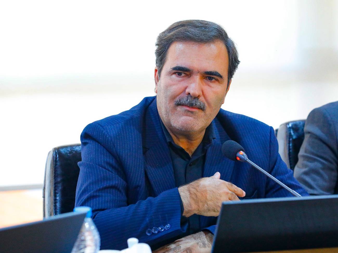 پیشنهادراهبردی مهندس عبدیان رئیس اتاق بازرگانی قزوین واتحادیه صادرکنندگان استان: صادرکنندگان واقعی با ارائه تعهدنامه و اظهارنامه صادراتی، از معافیت‌های انرژی برخوردار شوندعکس کمکی شماره5