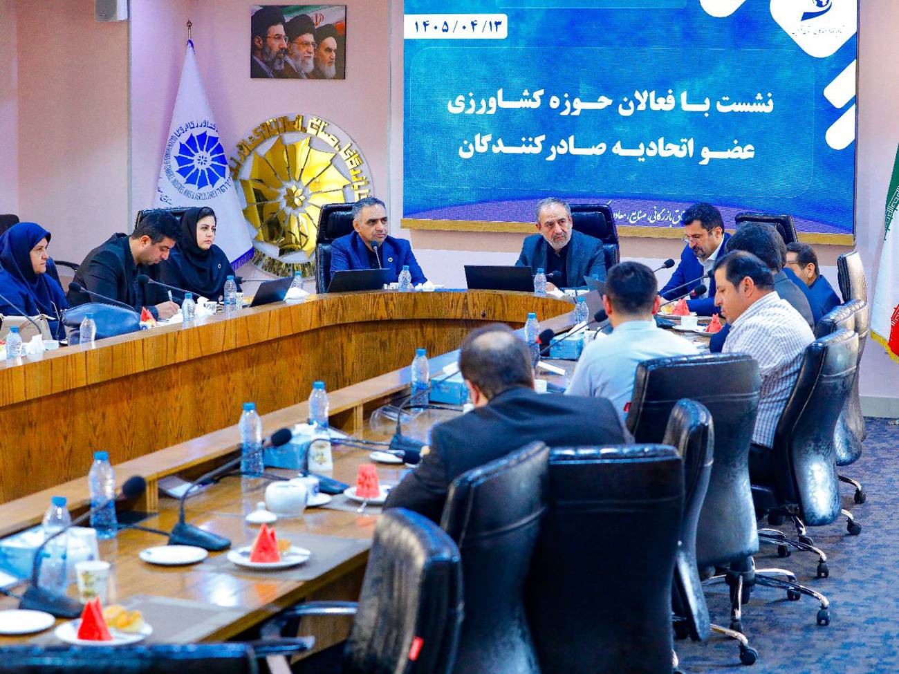 پیشنهادراهبردی مهندس عبدیان رئیس اتاق بازرگانی قزوین واتحادیه صادرکنندگان استان: صادرکنندگان واقعی با ارائه تعهدنامه و اظهارنامه صادراتی، از معافیت‌های انرژی برخوردار شوندعکس کمکی شماره8